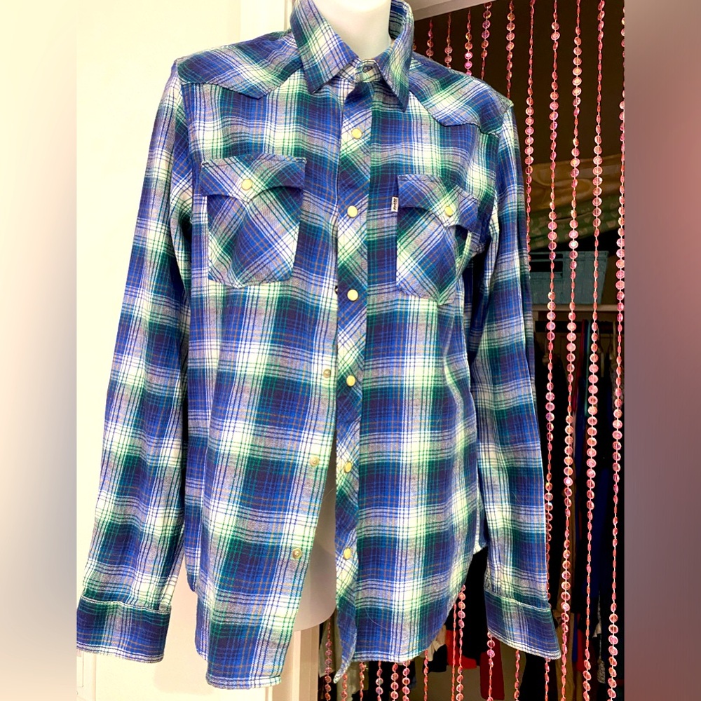 LEVI PLAID SHIRT